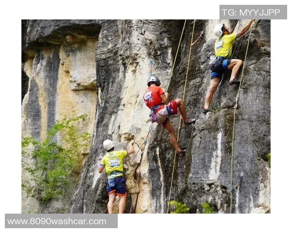 攀岩竞技的魅力与挑战：武汉攀岩队员个人能力的深度探讨