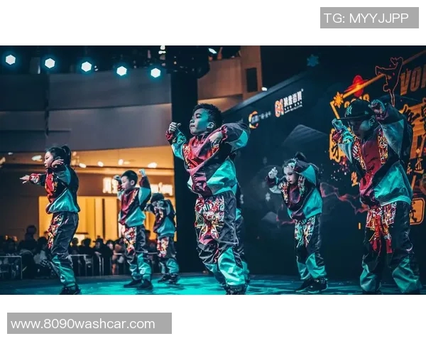 重庆街舞队与成都街舞队实力对比赛后分析与总结