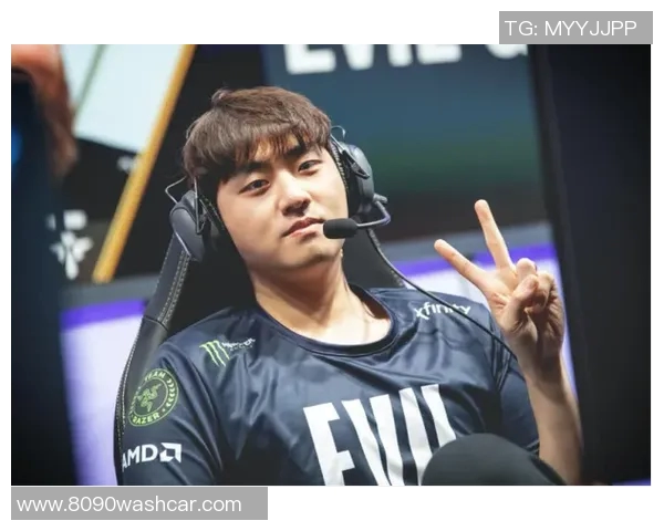 LNG在CSGO比赛中的盯防策略分析与成败得失探讨 LNG在CSGO比赛中的盯防策略分析与成败得失探讨