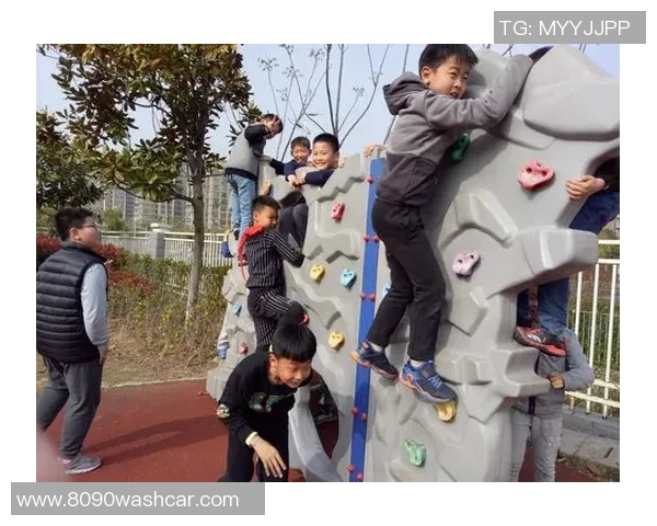 南京攀岩队探索控制革新之路提升竞技水平与团队协作能力 南京攀岩队探索控制革新之路提升竞技水平与团队协作能力