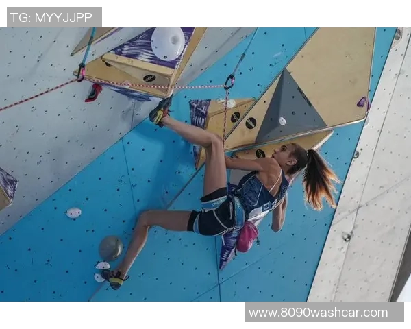 广州攀岩队在极限运动世界杯中的力量表现与技术分析 广州攀岩队在极限运动世界杯中的力量表现与技术分析