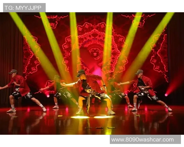 成都街舞队的中路突破之路:深度解析街舞文化与团队协作的魅力 成都街舞队的中路突破之路:深度解析街舞文化与团队协作的魅力