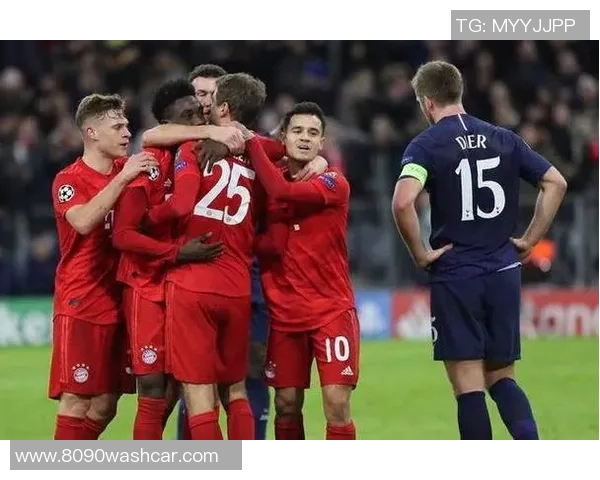 巴黎与拜仁激战正酣即时比分更新精彩瞬间回顾