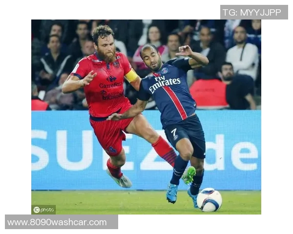 沙托鲁与绍莱的激烈对决揭示法乙联赛的精彩与悬念