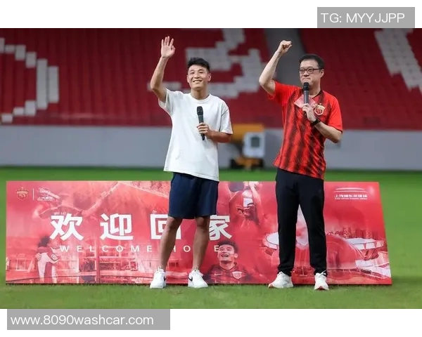 聚力恒大与申花激战正酣谁能在这场对决中笑到最后